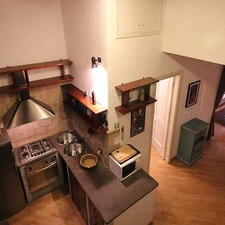 Suites & Trastevere Apartamento